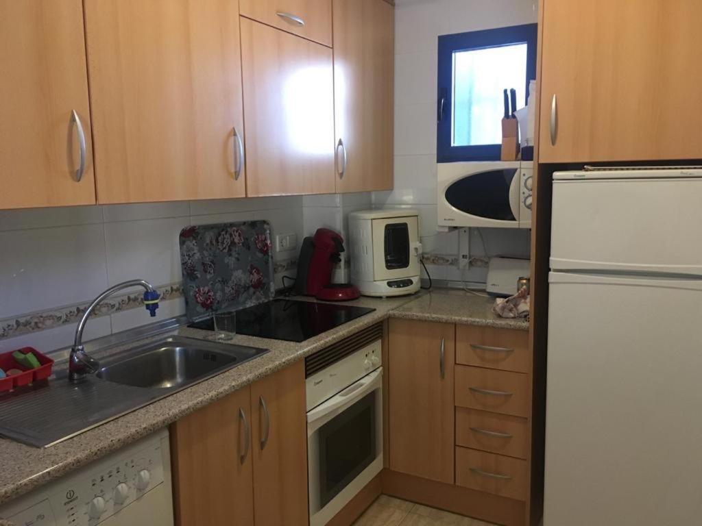 2-Bedroom And Living Room Apartment Near Campoamor Beach エクステリア 写真