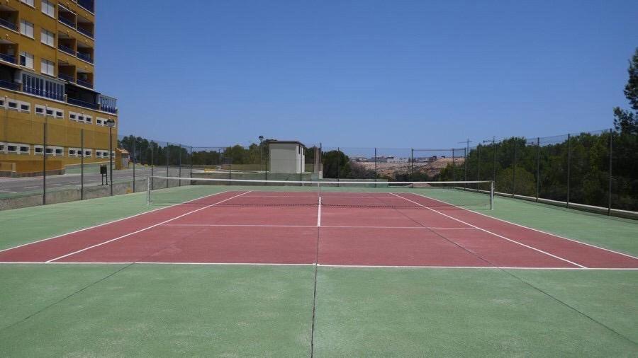 2-Bedroom And Living Room Apartment Near Campoamor Beach エクステリア 写真